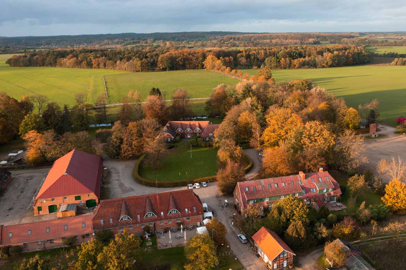 Gut-Basthorst-Herrenhaus-Luftbild