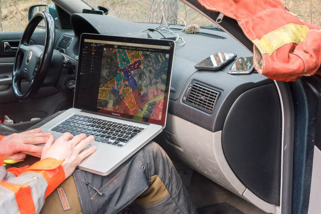 Hundeortung am Laptop während der Drückjagd bietet auch eine Möglichkeit der Auswertung